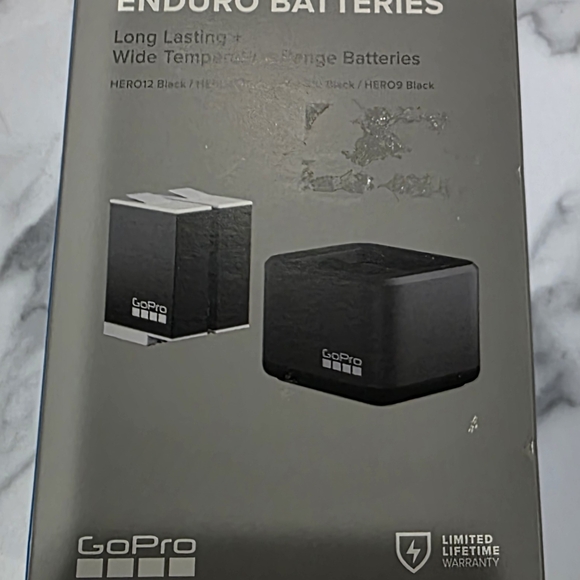GoPro Dual Charger + Enduro Batteries - Picture 6 of 6